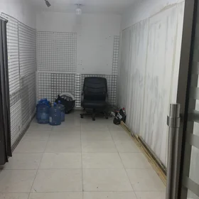 In Baku 15.0 m² commercial is for rent