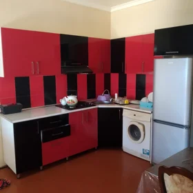 In Baku 200.0 m² house with 5.0 rooms is for rent - Image 2