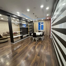 In Baku 200.0 m² apartment is for rent - Image 3