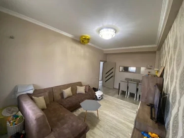 In Baku 70.0 m² apartment is for sale - Image 2