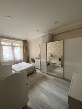 In Baku 70.0 m² apartment is for sale - Image 5