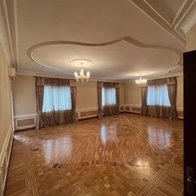 Baku-da 190.0 m2 mənzil kirayə verilir - Şəkil 2