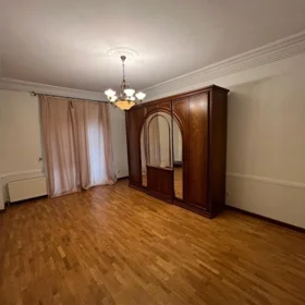 Baku-da 190.0 m2 mənzil kirayə verilir - Şəkil 4