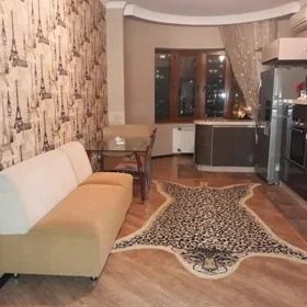 In Baku 130.0 m² apartment is for rent - Image 2