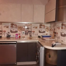 In Baku 130.0 m² apartment is for rent - Image 5