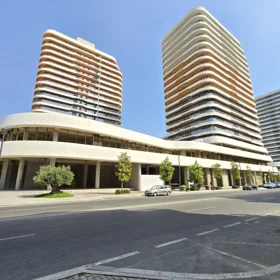 In Baku 178.0 m² apartment is for sale - Image 2