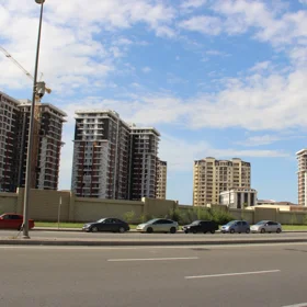 In Baku 146.0 m² apartment is for sale - Image 2