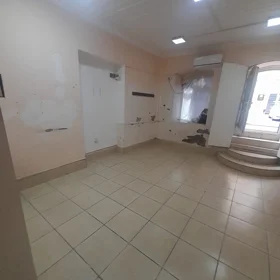 Baku-da 35.0 m2 ofis kirayə verilir - Şəkil 2