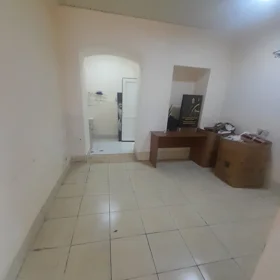 Baku-da 35.0 m2 ofis kirayə verilir - Şəkil 4