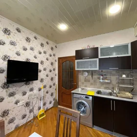 In Baku 80.0 m² apartment is for sale - Image 2