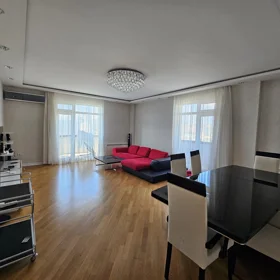 In Baku 138.0 m² apartment is for rent - Image 4