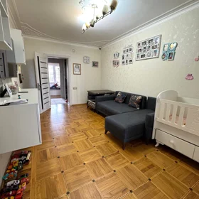 In Baku 73.0 m² apartment is for sale - Image 2