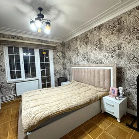 In Baku 73.0 m² apartment is for sale - Image 3