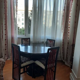 In Baku 85.0 m² apartment is for sale - Image 2