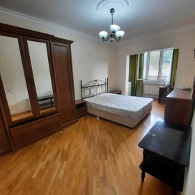 In Baku 85.0 m² apartment is for sale - Image 3
