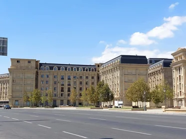 In Baku 240.0 m² apartment is for sale - Image 3