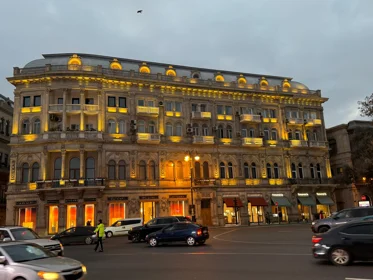 In Baku 102.0 m² apartment is for sale - Image 2