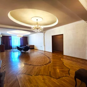 In Baku 220.0 m² apartment is for rent - Изображение 4