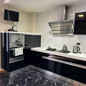 In Baku 180.0 m² apartment is for rent - Image 5