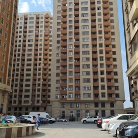 In Baku 104.0 m² apartment is for sale - Image 3