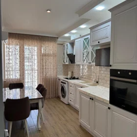 In Baku 136.0 m² apartment is for rent - Image 5