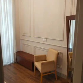 In nan 150.0 m² apartment is for rent - Image 3