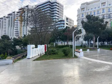 In Baku 85.0 m² apartment is for rent - Image 2