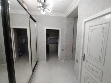 In Baku 70.0 m² apartment is for rent - Image 2