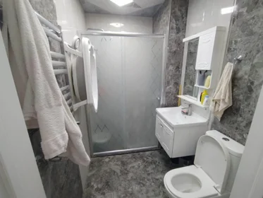 In Baku 70.0 m² apartment is for rent - Image 4