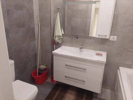 In Baku 134.0 m² apartment is for rent - Image 2
