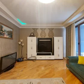 In Baku 150.0 m² apartment is for rent - Image 5