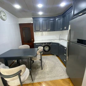 In Baku 120.0 m² apartment is for rent - Image 2