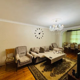 In Baku 70.0 m² apartment is for sale - Image 2