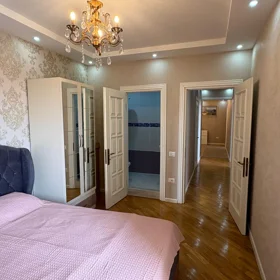 In Baku 134.0 m² apartment is for rent - Image 3