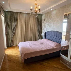 In Baku 134.0 m² apartment is for rent - Image 4