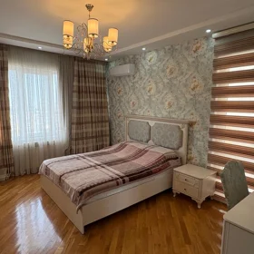 In Baku 134.0 m² apartment is for rent - Image 5