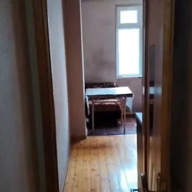 In Baku 75.0 m² apartment is for rent - Image 3