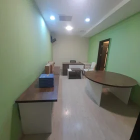 Baku-da 65.0 m2 ofis kirayə verilir - Şəkil 2