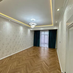 In Baku 165.0 m² apartment is for sale - Image 5