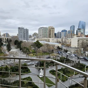 In Baku 100.0 m² apartment is for rent - Image 2