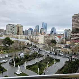 In Baku 100.0 m² apartment is for rent - Image 3
