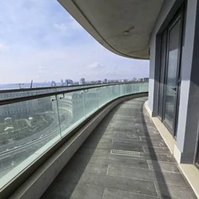 In Baku 220.0 m² apartment is for sale - Image 5