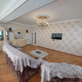 In Baku 100.0 m² apartment is for rent - Image 2
