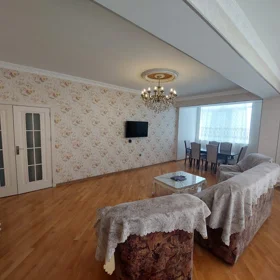 In Baku 100.0 m² apartment is for rent - Image 3
