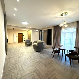 In Baku 160.0 m² apartment is for rent - Image 2