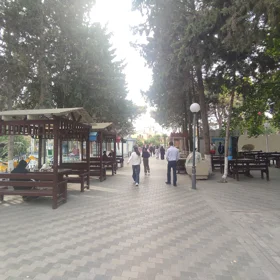 In Khirdalan 98.0 m² commercial is for rent