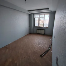 In Baku 70.0 m² apartment is for sale - Image 2