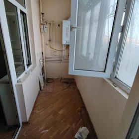 In Baku 70.0 m² apartment is for sale - Image 5