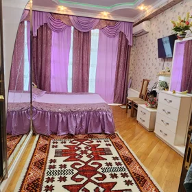 In Baku 130.0 m² apartment is for sale - Image 3