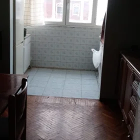 In Baku 75.0 m² apartment is for sale - Image 4